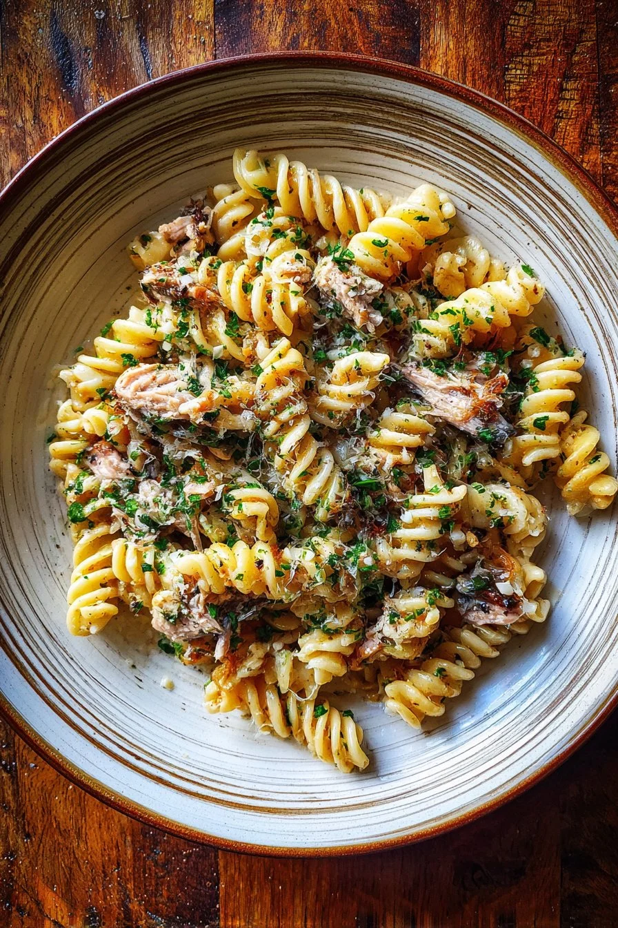 Pasta con Sarde, Aglio e Buccia
